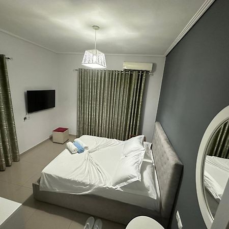 Hotel Elisabet Sarandë 외부 사진
