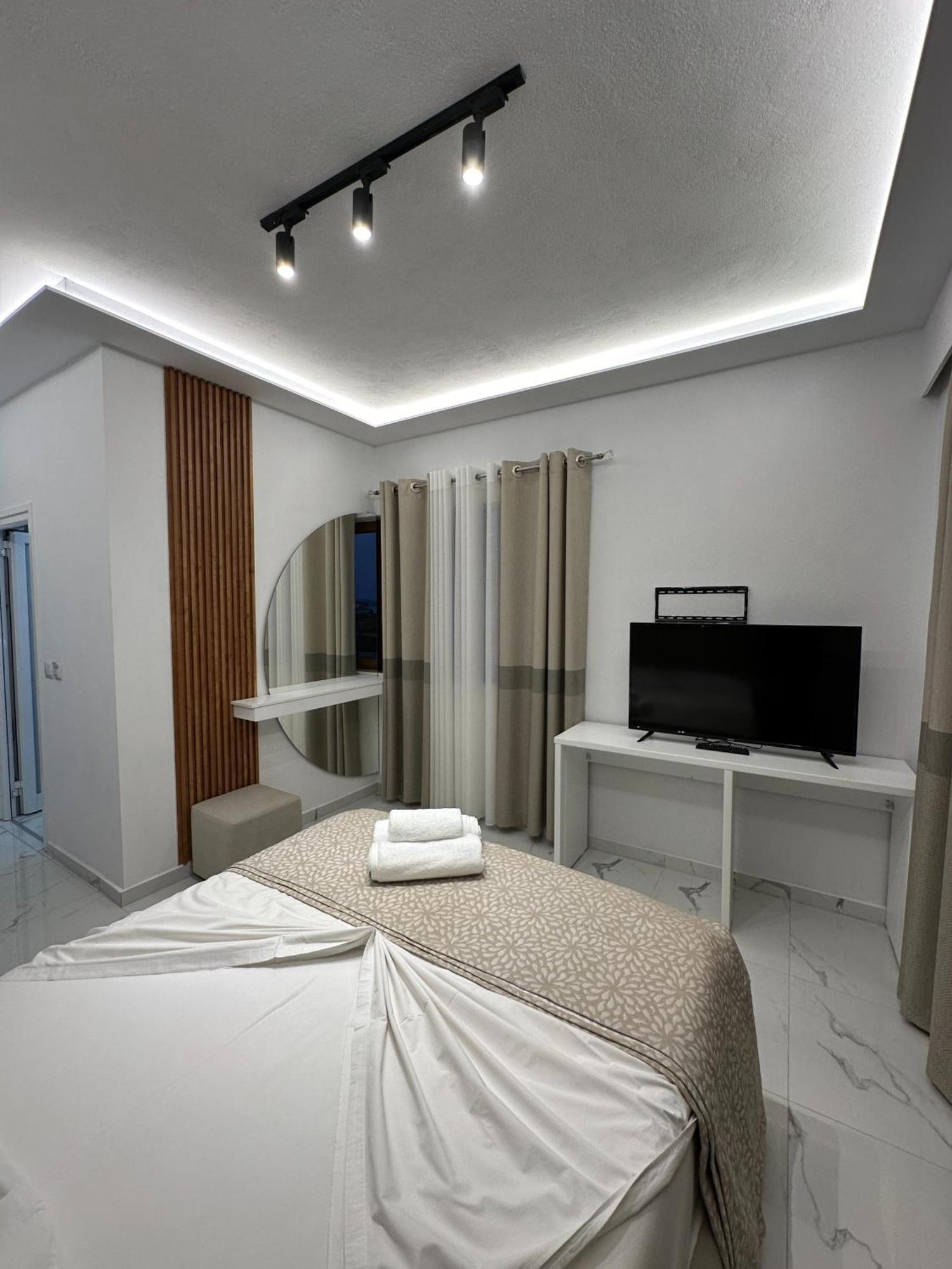 Hotel Elisabet Sarandë 외부 사진