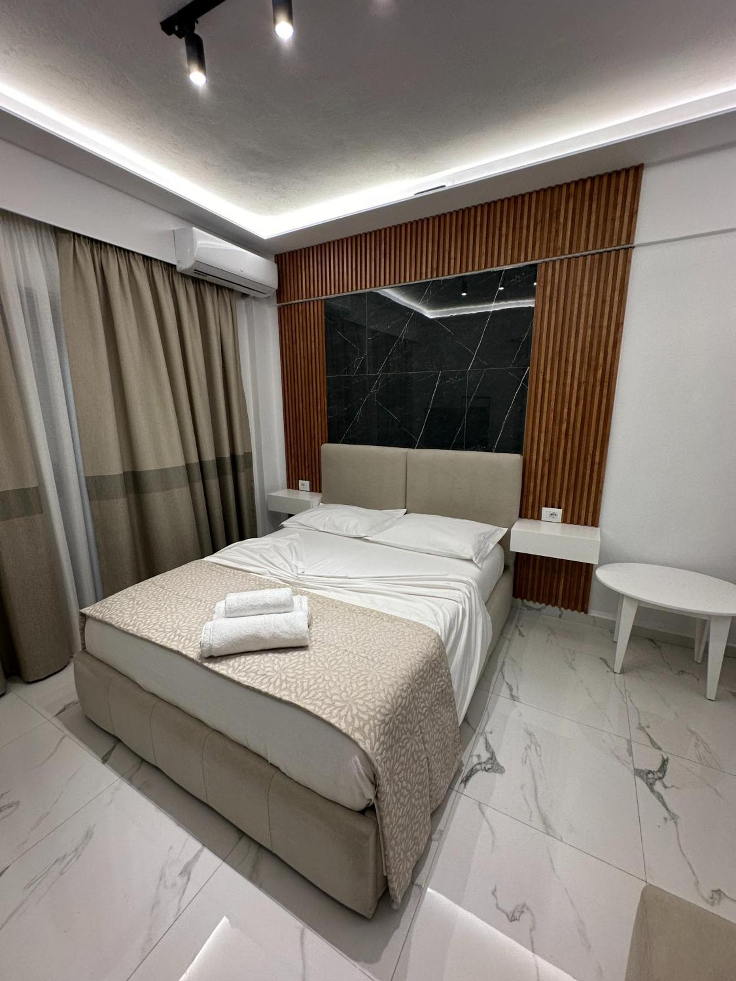 Hotel Elisabet Sarandë 외부 사진