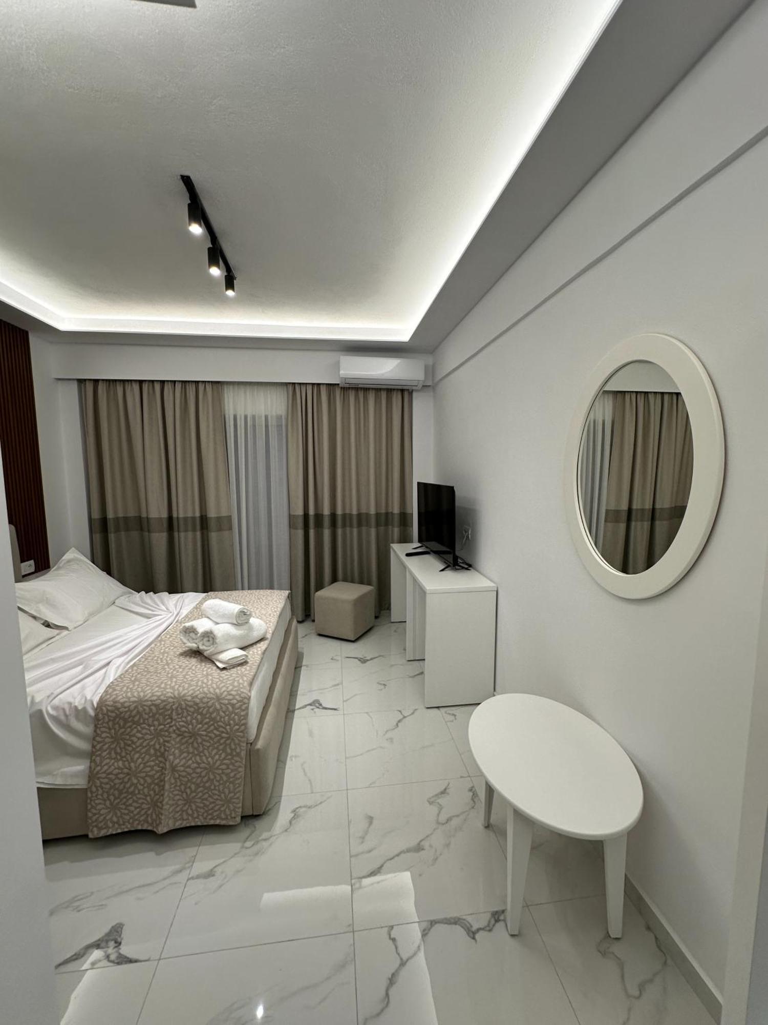 Hotel Elisabet Sarandë 외부 사진