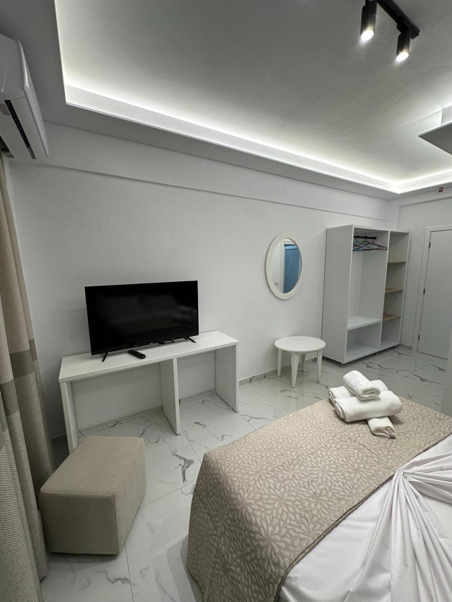 Hotel Elisabet Sarandë 외부 사진