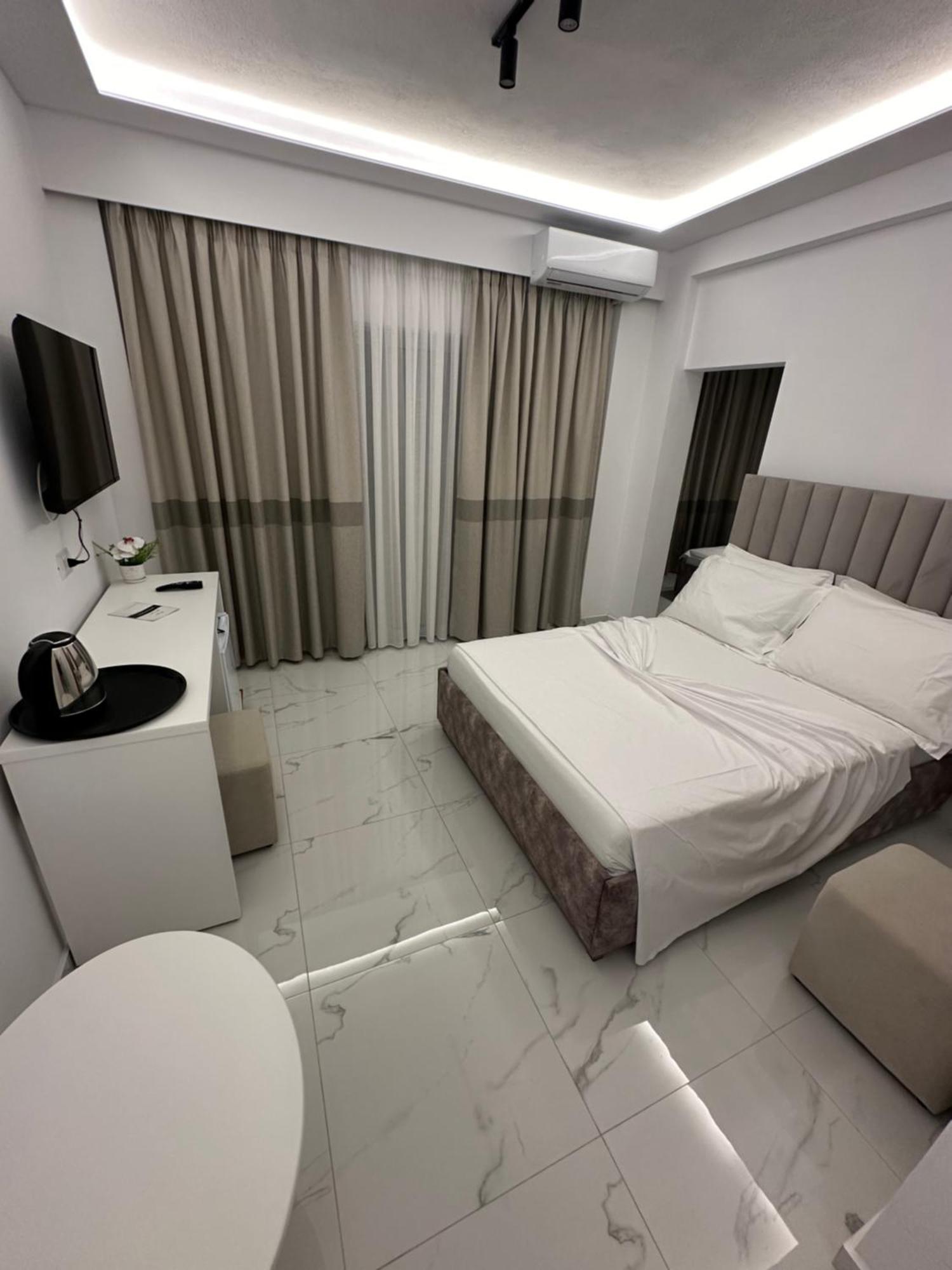 Hotel Elisabet Sarandë 외부 사진